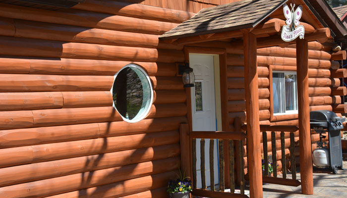 Outside Image of Tina